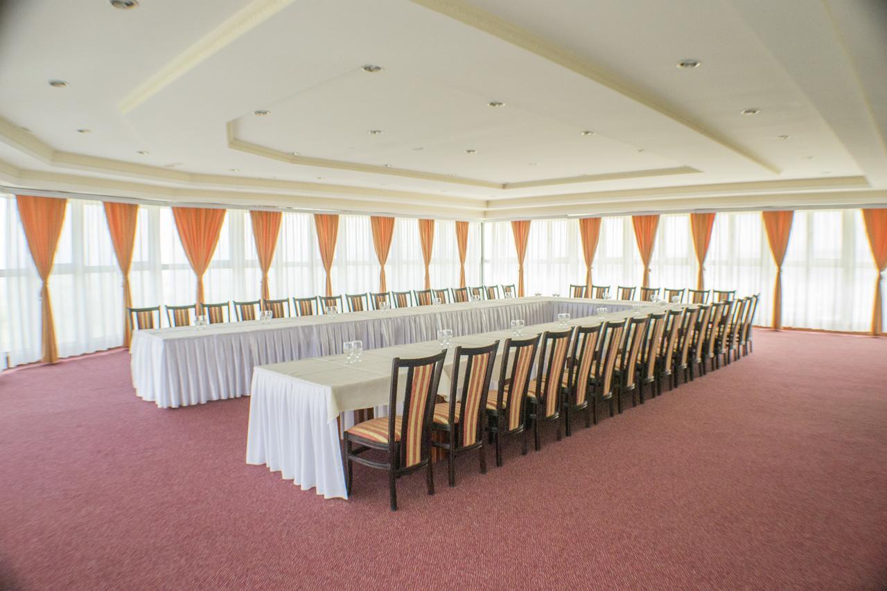 Hotel Feni Кавадарці Екстер'єр фото